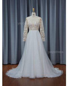 2025 High Slit Design Noiva Long Sleeves V Sexy Neckline Hollow Out Design of Back Lace Applique A Line Wedding Dress